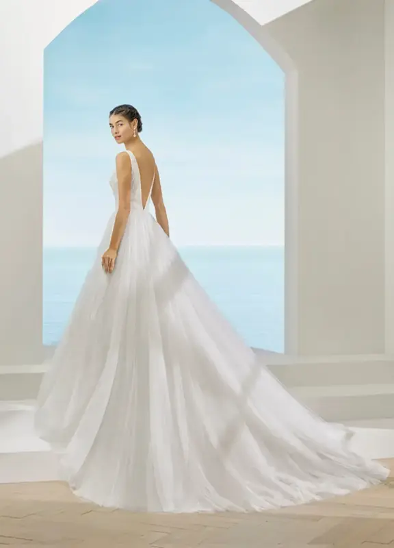 Boss Hochzeitshaus Adriana Alier Pink Bremen Hamburg Stade Winsen Luhe Brautkleid Tuell 1.webp