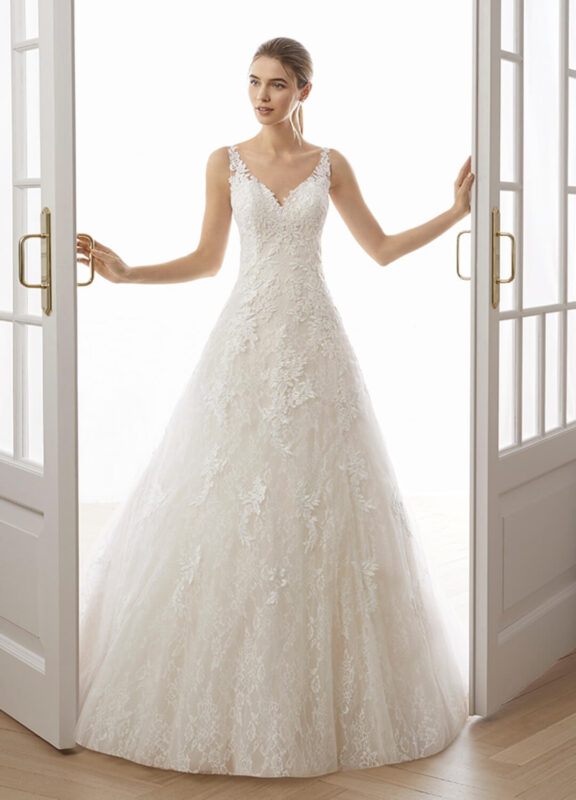 Boss Hochzeitshaus WinsenLuhe Erol AireBarcelona Brautkleid Aline Modern Haamburg Bremen Stade Soltau Sittensen 2 p.jpg