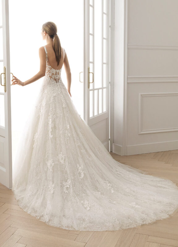 Boss Hochzeitshaus WinsenLuhe Erol AireBarcelona Brautkleid Aline Modern Haamburg Bremen Stade Soltau Sittensen 3 p.jpg