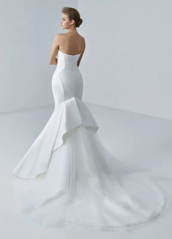 Boss Hochzeithaus Winsen Luhe Brautkleider Bremen Hamburg Lueneburg Hannover Luebeck Harburg Enzoani Blue Adeline Niedersachsen 1.webp