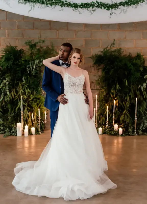 Boss Hochzeithaus Winsen Luhe Brautkleider Bremen Hamburg Lueneburg Hannover Luebeck Harburg Enzoani Blue Katie Niedersachsen 2.webp