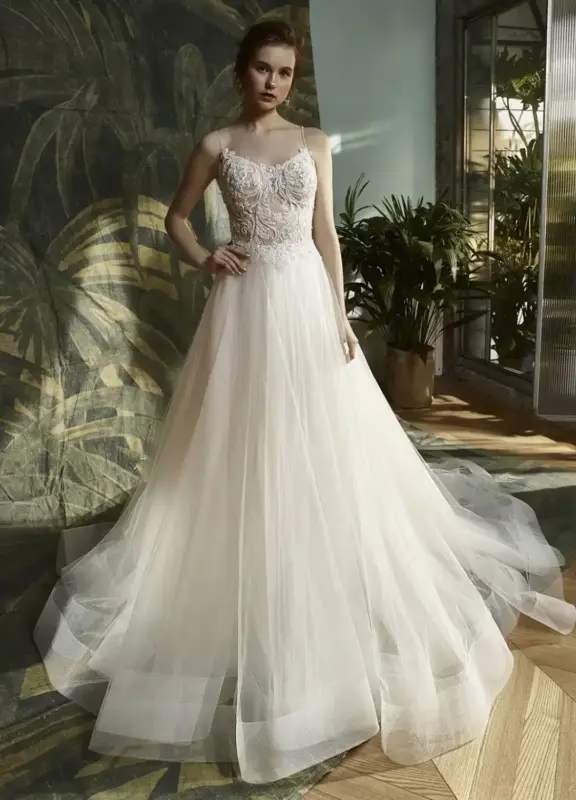 Boss Hochzeithaus Winsen Luhe Brautkleider Bremen Hamburg Lueneburg Hannover Luebeck Harburg Enzoani Blue Katie Niedersachsen 3.webp