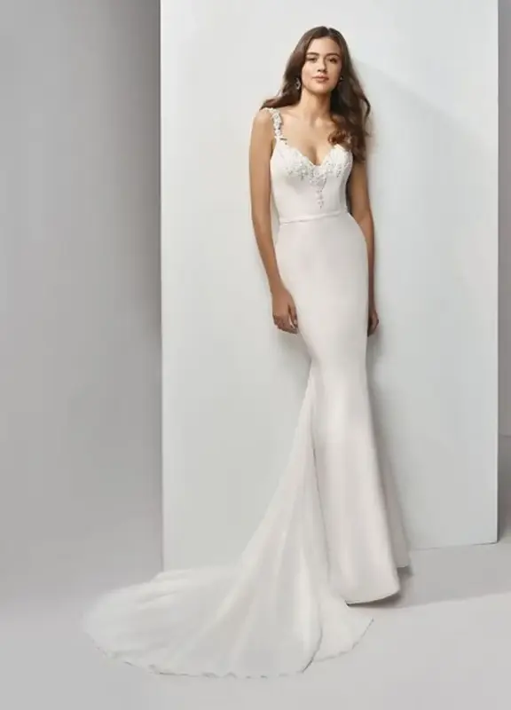 Boss Hochzeithaus Winsen Luhe Brautkleider Bremen Hamburg Lueneburg Hannover Luebeck Harburg Enzoani Etoile BT19 17 Niedersachsen 1.webp