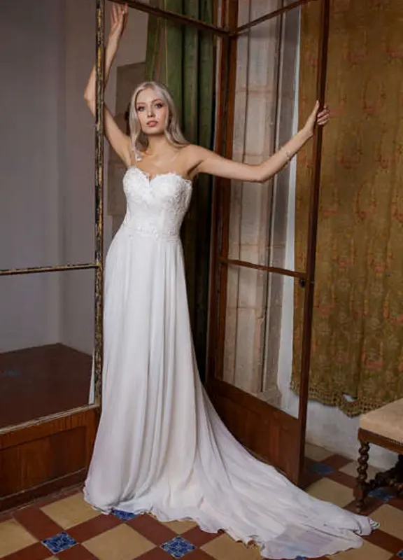 Boss Hochzeithaus Winsen Luhe Brautkleider Bremen Hamburg Lüneburg Hannover Stade Lübeck Buxtehude moderne Brautkleider Niedersachsen AnnAngelex B1961 (2)