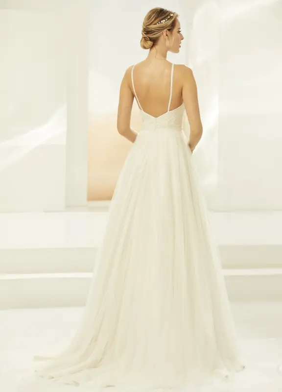 Boss Hochzeithaus Winsen Luhe Brautkleider Bremen Hamburg Lüneburg Hannover Stade Lübeck Buxtehude moderne Brautkleider Niedersachsen Bianco Evento Loa