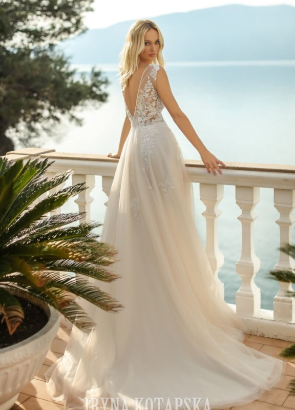 Boss Hochzeithaus Winsen Luhe Brautkleider Bremen Hamburg Lüneburg Hannover Stade Lübeck Buxtehude moderne Brautkleider Niedersachsen Iryna Kotapska PR2234 (3)