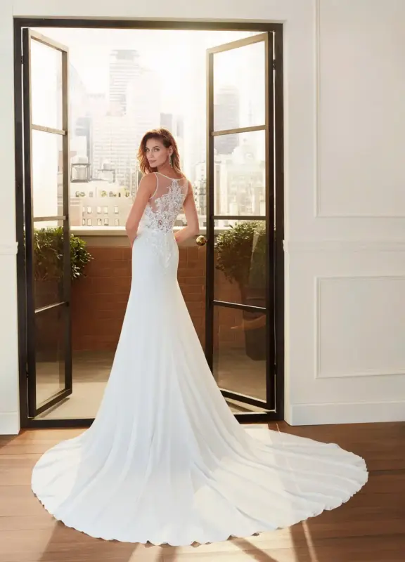 Boss Hochzeithaus Winsen Luhe Brautkleider Bremen Hamburg Lueneburg Hannover Stade Luebeck Buxtehude moderne Brautkleider Niedersachsen Luna Novias Lander 1.webp