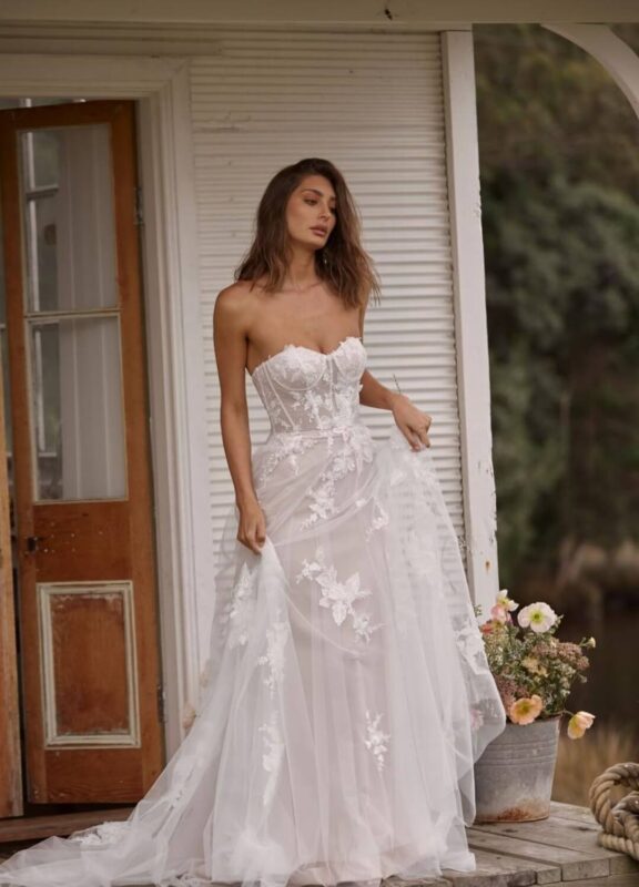 Boss Hochzeithaus Winsen Luhe Brautkleider Bremen Hamburg Lueneburg Madi Lane Callie Niedersachsen 5.jpg