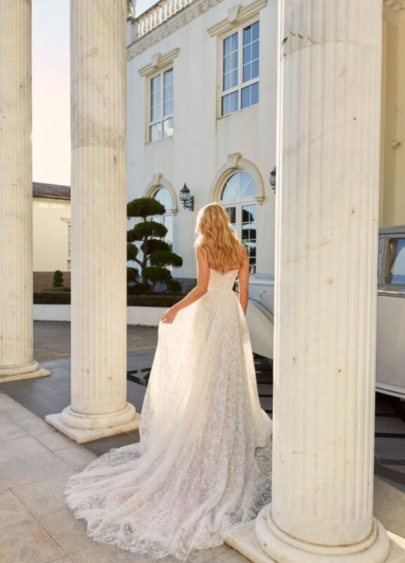 Boss Hochzeithaus Winsen Luhe Brautkleider Bremen Hamburg Lueneburg Madi Lane Danica Niedersachsen 3.jpg