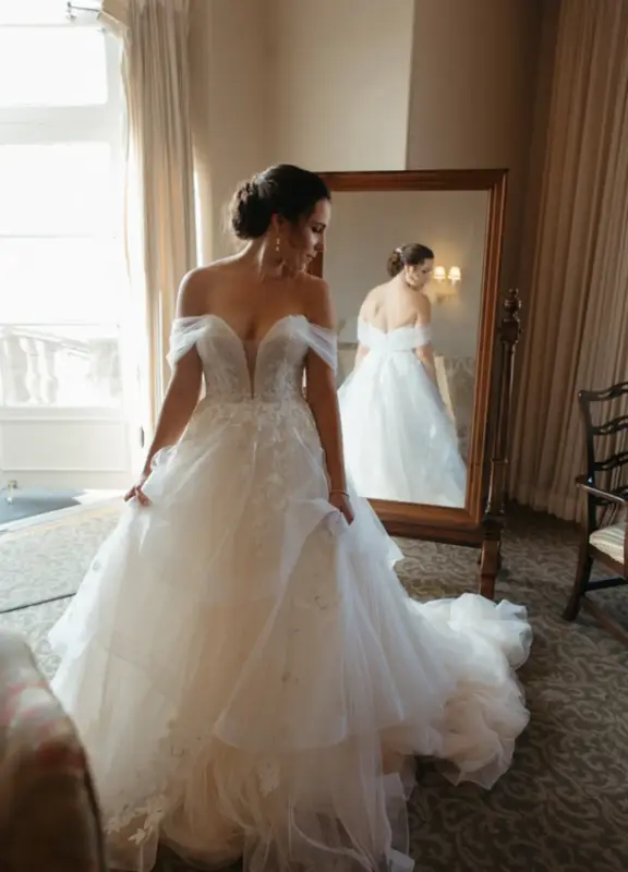 Boss Hochzeithaus Winsen Luhe Brautkleider Bremen Hamburg Lueneburg Nicole Milano NI1298 Niedersachsen 3.webp